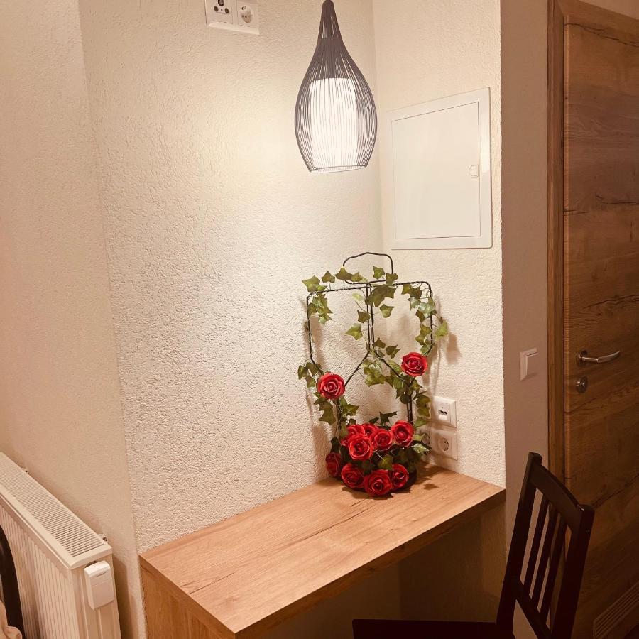 Rose Boardinghouse 24H-7D Self Check-In Automat Grossbottwar Exterior foto